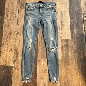 Distressed EXPRESS Ultimate Stretch Ankle Legging